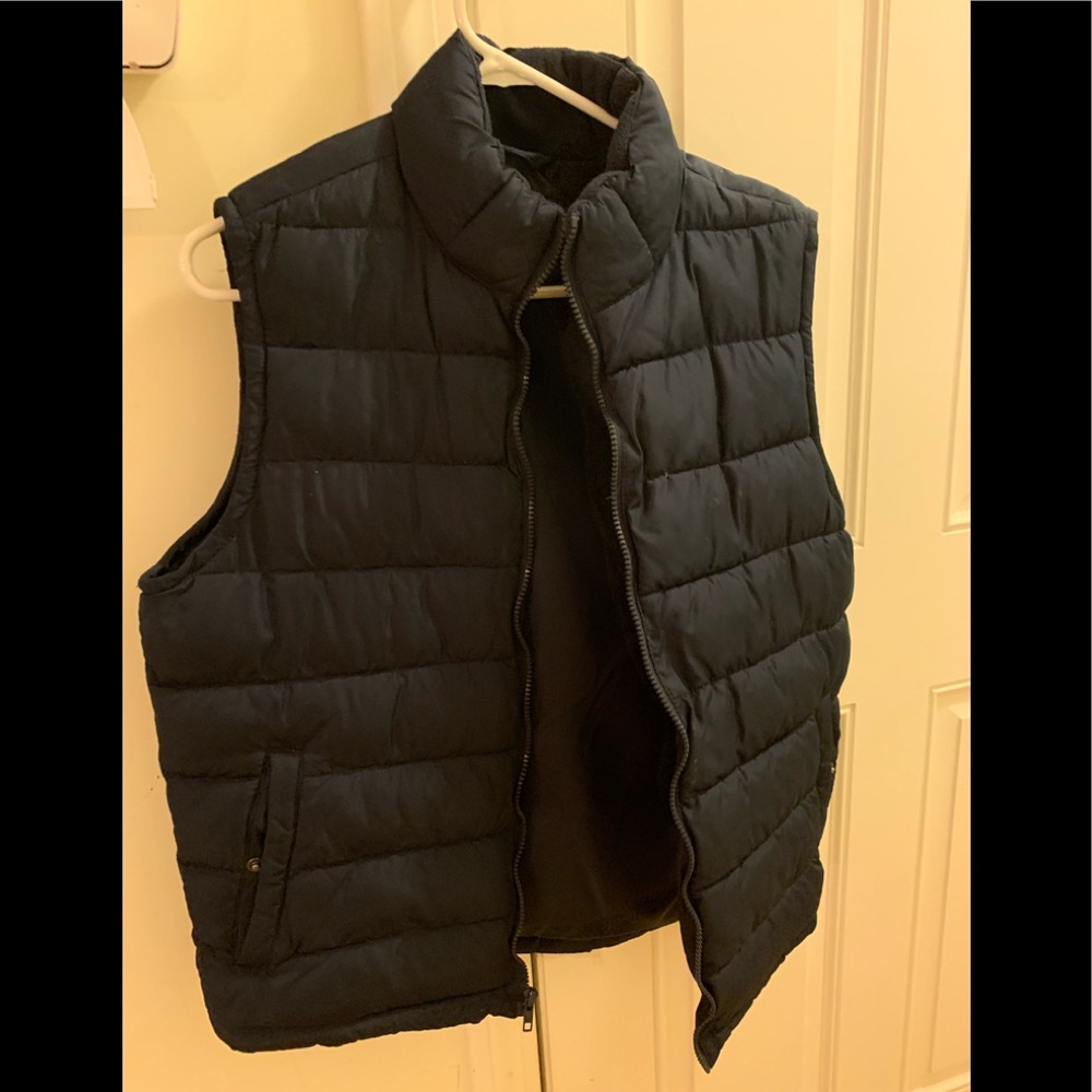 Gap navy blue puffer vest